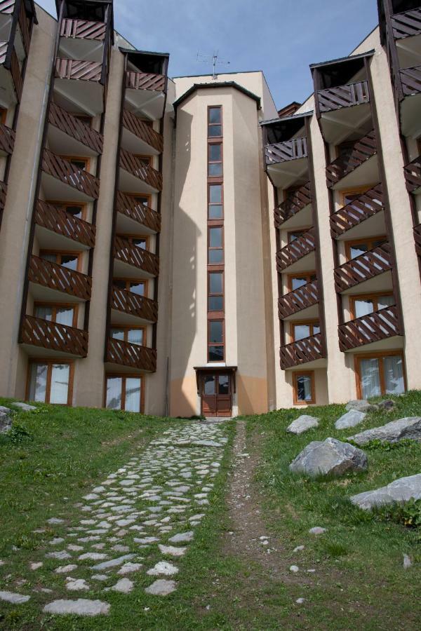 Temple Of The Sun - In, Out * Val Thorens