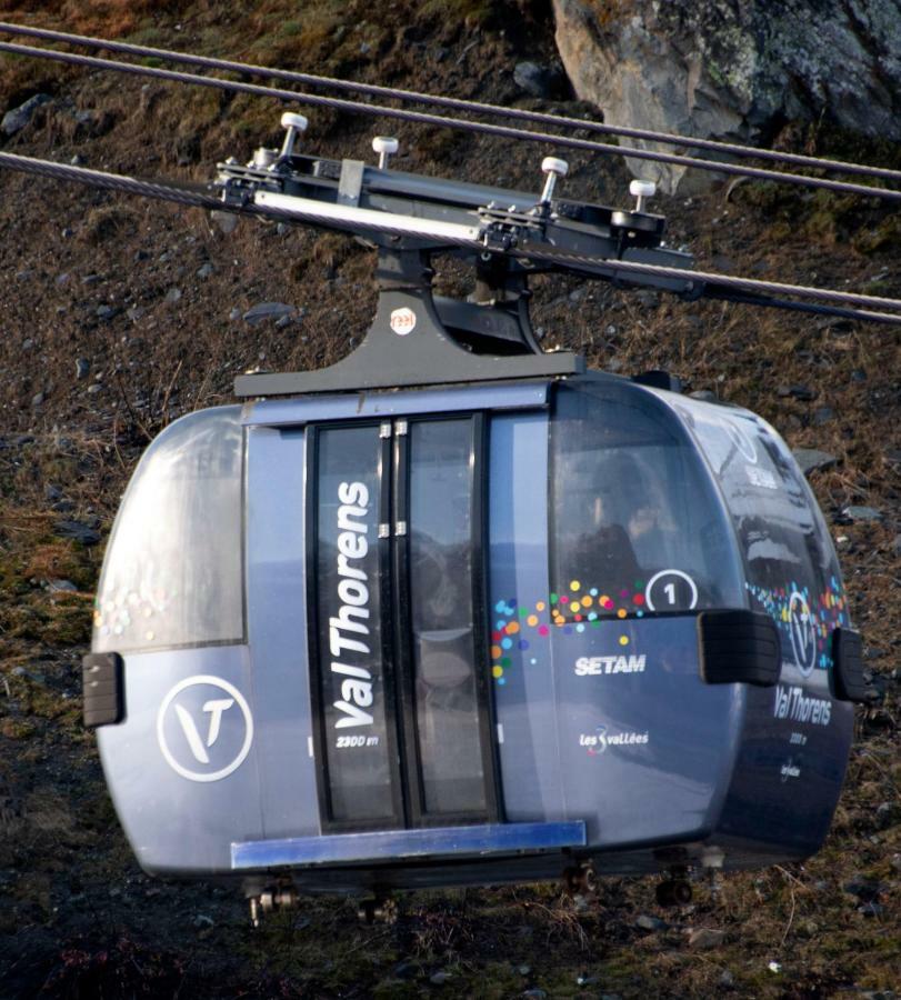 Temple Of The Sun - In, Out * Val Thorens